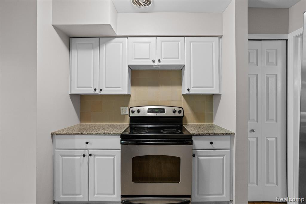 42160 WOODWARD Avenue, UNIT 78, Bloomfield Hills, MI 48304 — Photo 8
