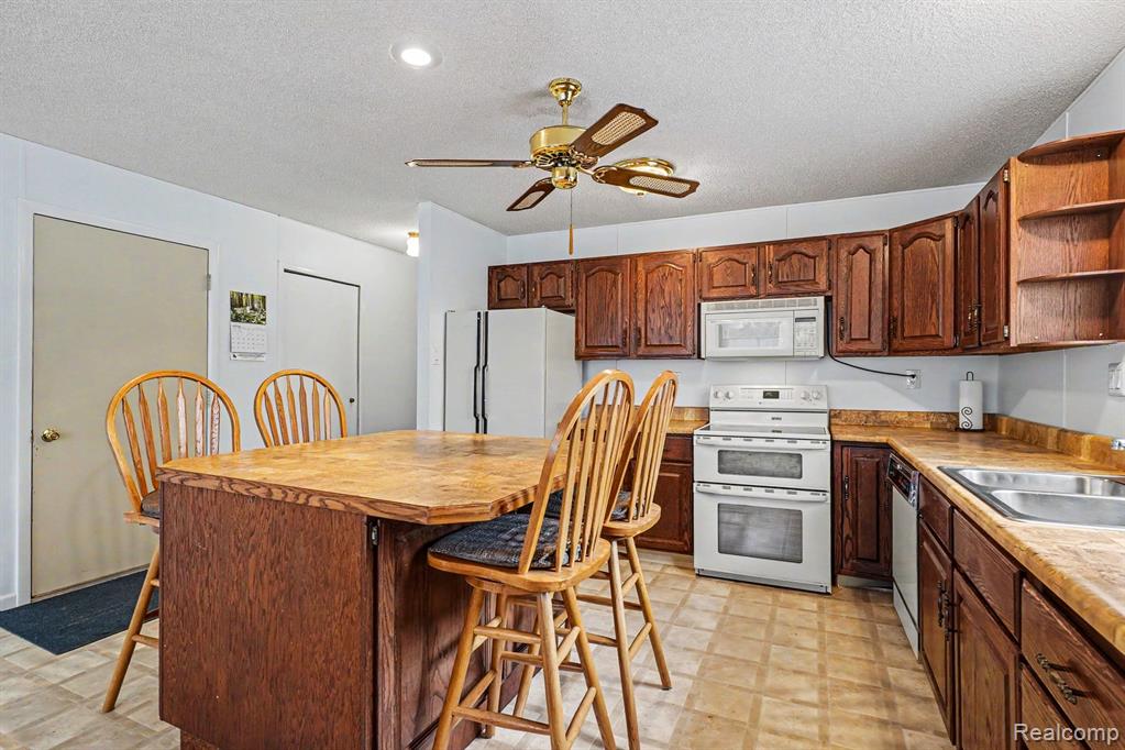 4157 Betty Lee Boulevard, Gladwin, MI 48624 — Photo 8