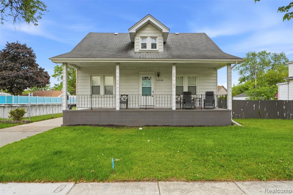 24248 Hayes Avenue, Eastpointe, MI 48021 — Photo 2