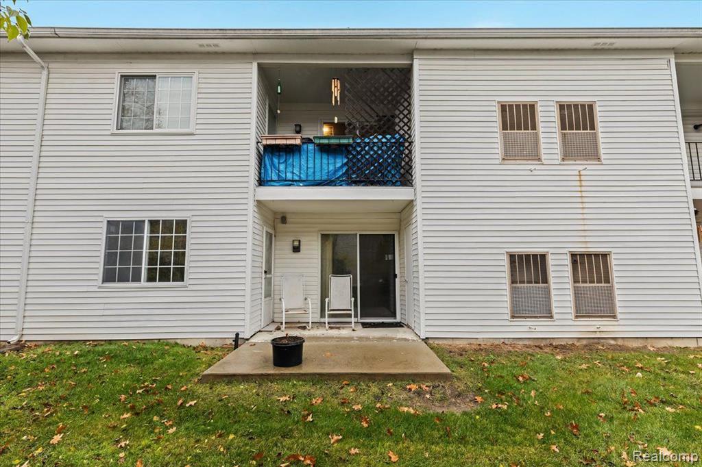 23404 MIDDLEBELT Road, Farmington Hills, MI 48336 — Photo 6