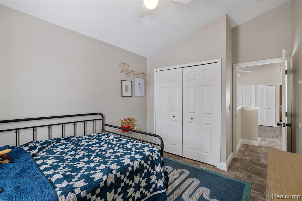 52400 Huntley Avenue, New Baltimore, MI 48047 — Photo 29