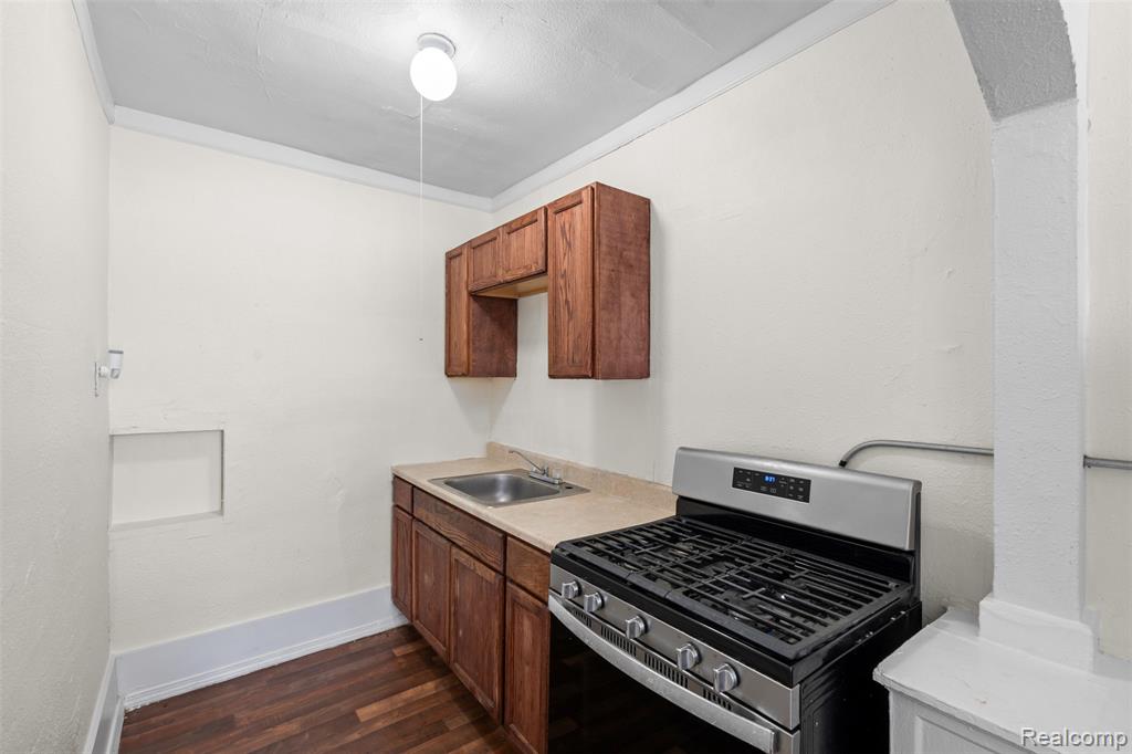 7536 Dunedin # 6 Street, Detroit, MI 48206 — Photo 11