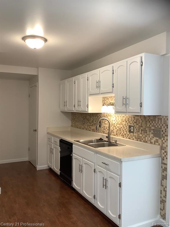 37691 COLONIAL Drive, Westland, MI — Photo 12