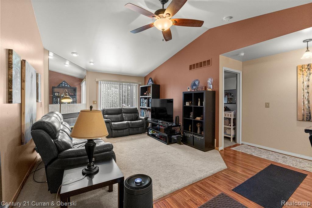 17308 S Lucille Circle, New Boston, MI 48164 — Photo 6