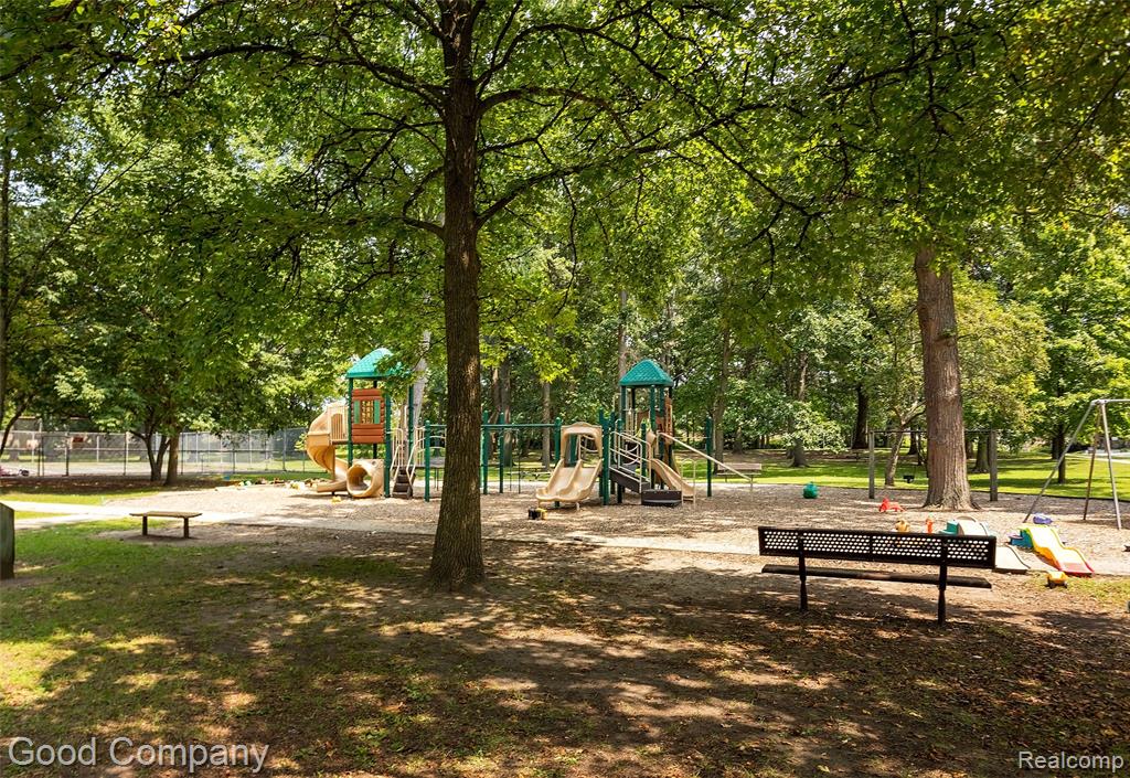 713 W Farnum Avenue, Royal Oak, MI 48067 — Photo 16