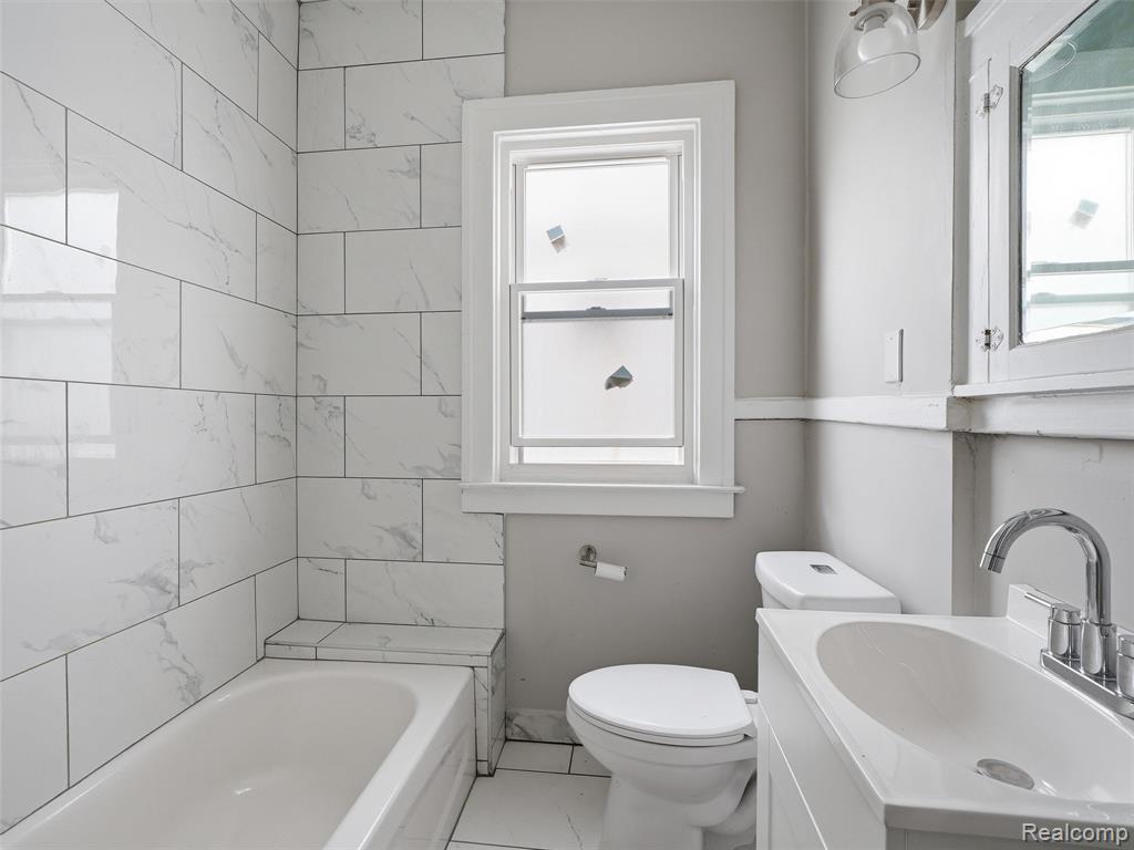 1123 Wayburn Street, Grosse Pointe, MI 48230 — Photo 13