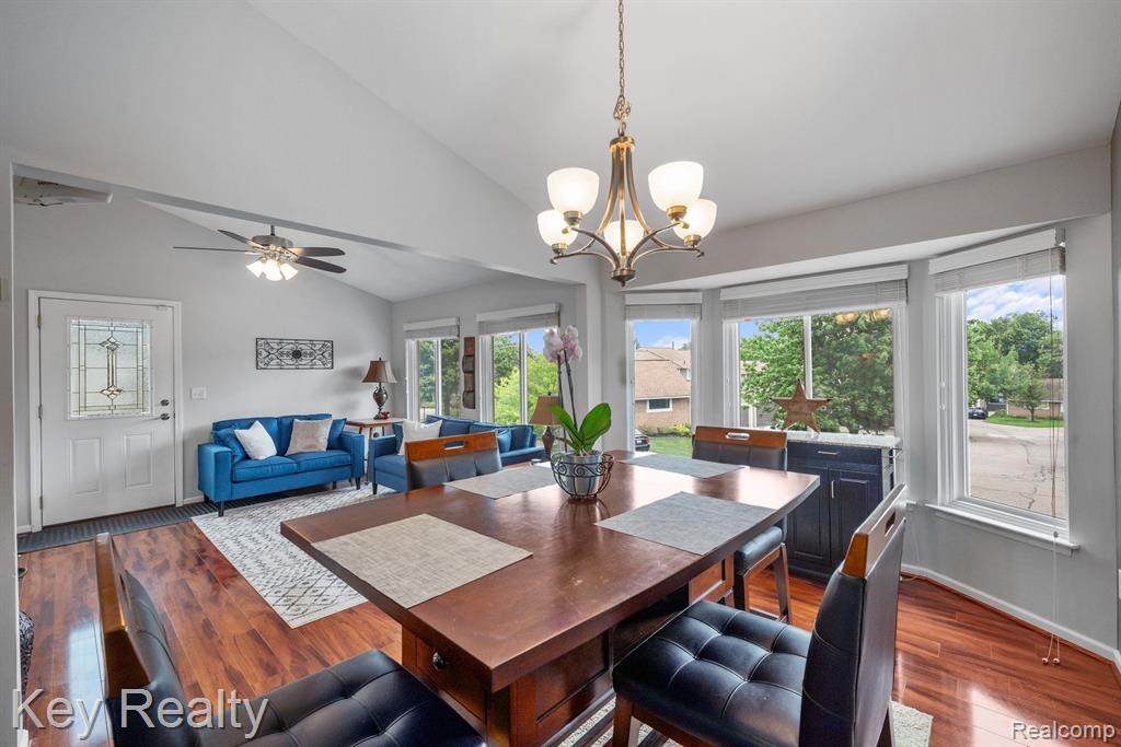 1100 WASHINGTON Circle, Northville, MI 48167 — Photo 9