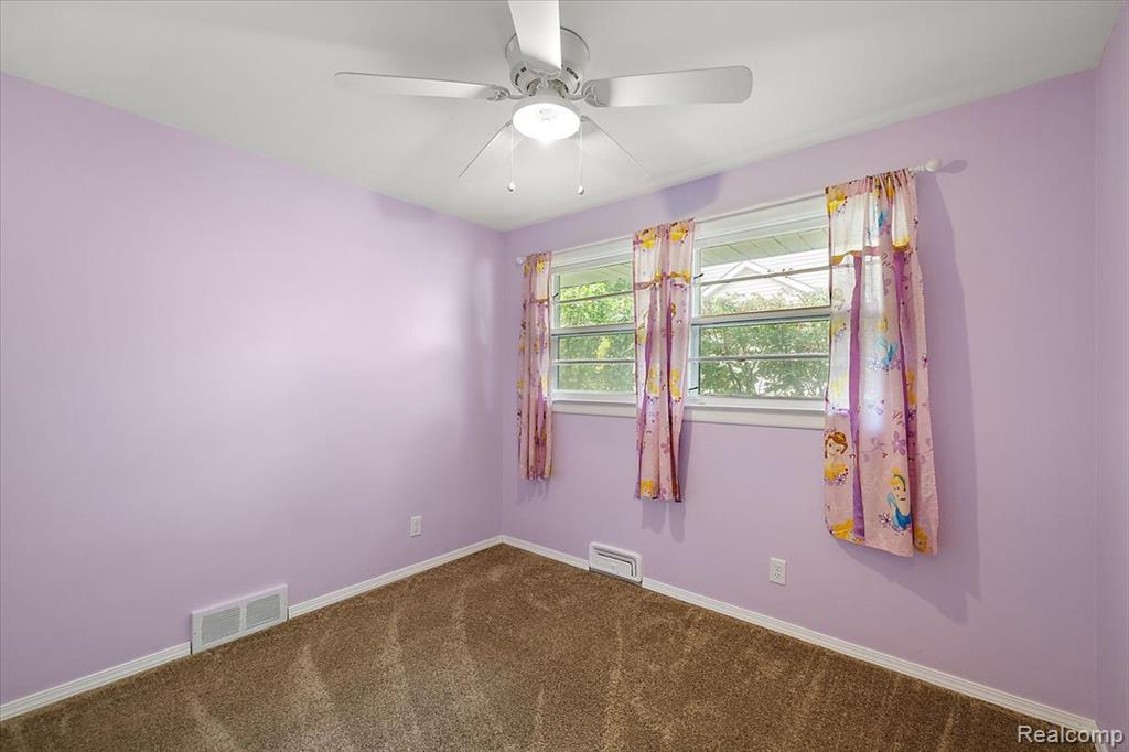 841 Nash Avenue, Waterford, MI 48328 — Photo 24