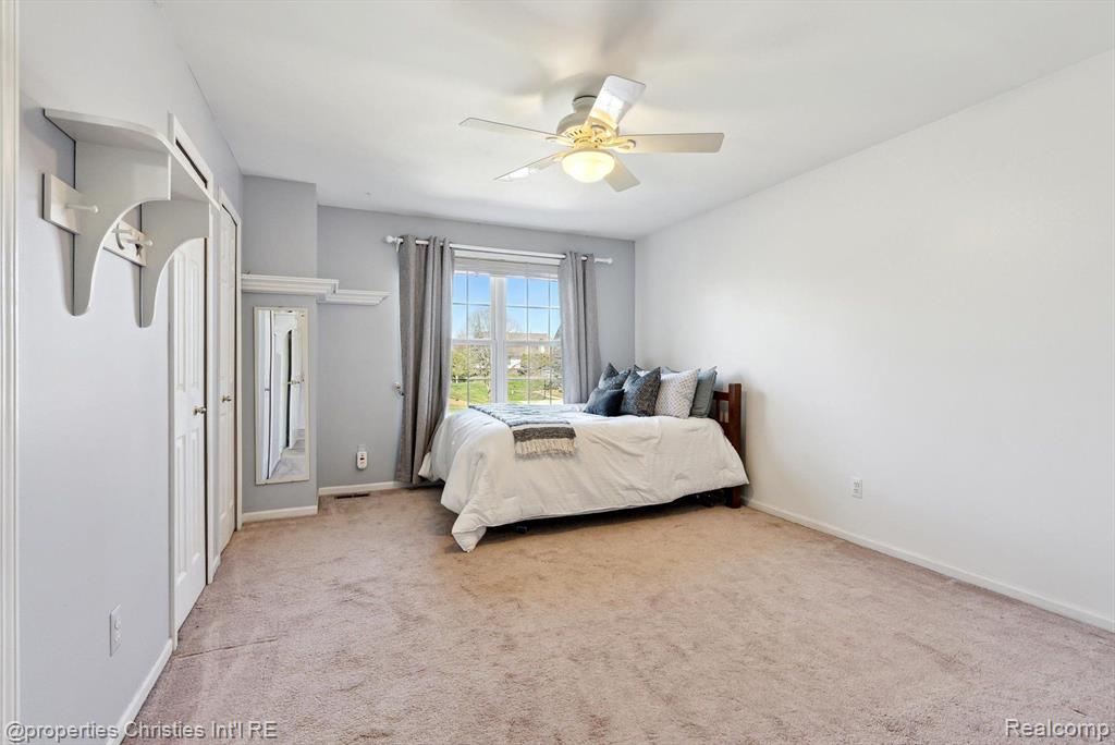 40611 PAISLEY Circle, Novi, MI 48377 — Photo 32