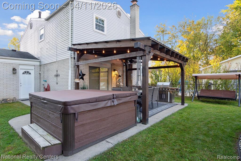594 Worchester Street, Westland, MI 48186 — Photo 5