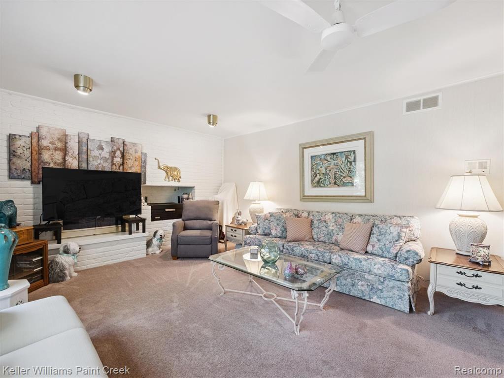 952 Dursley Road, Bloomfield Hills, MI 48304 — Photo 14
