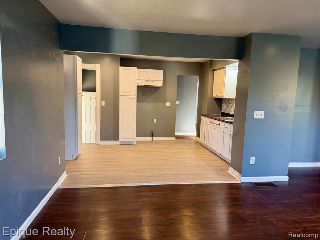4405 Pengelly Road, Flint, MI 48507 — Photo 10