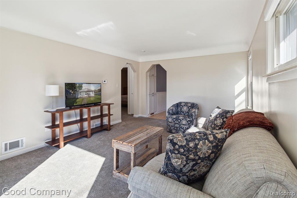 95 CHOPIN Street, Troy, MI 48083 — Photo 11