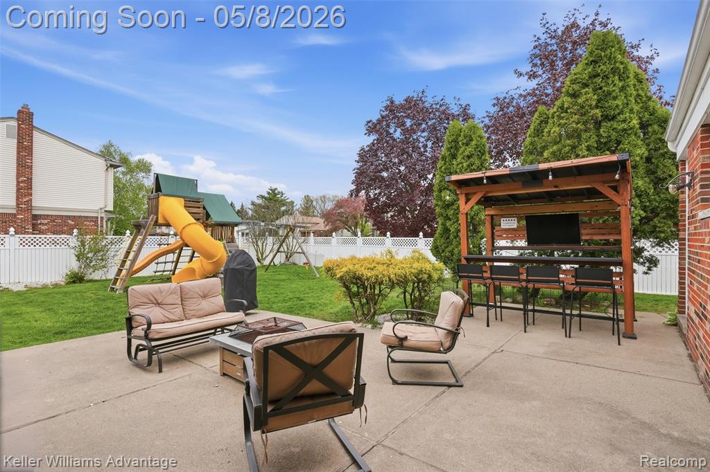 41295 Beechwood Street, Clinton Twp, MI 48038 — Photo 4