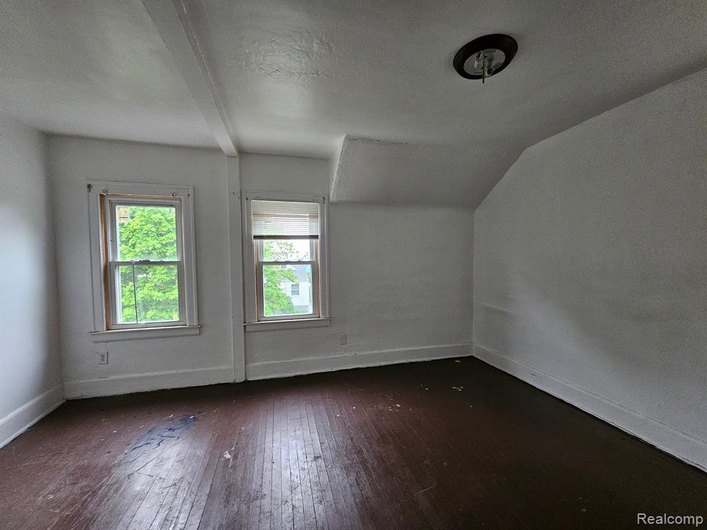 10126 WOODLAWN Street, Detroit, MI 48213 — Photo 22