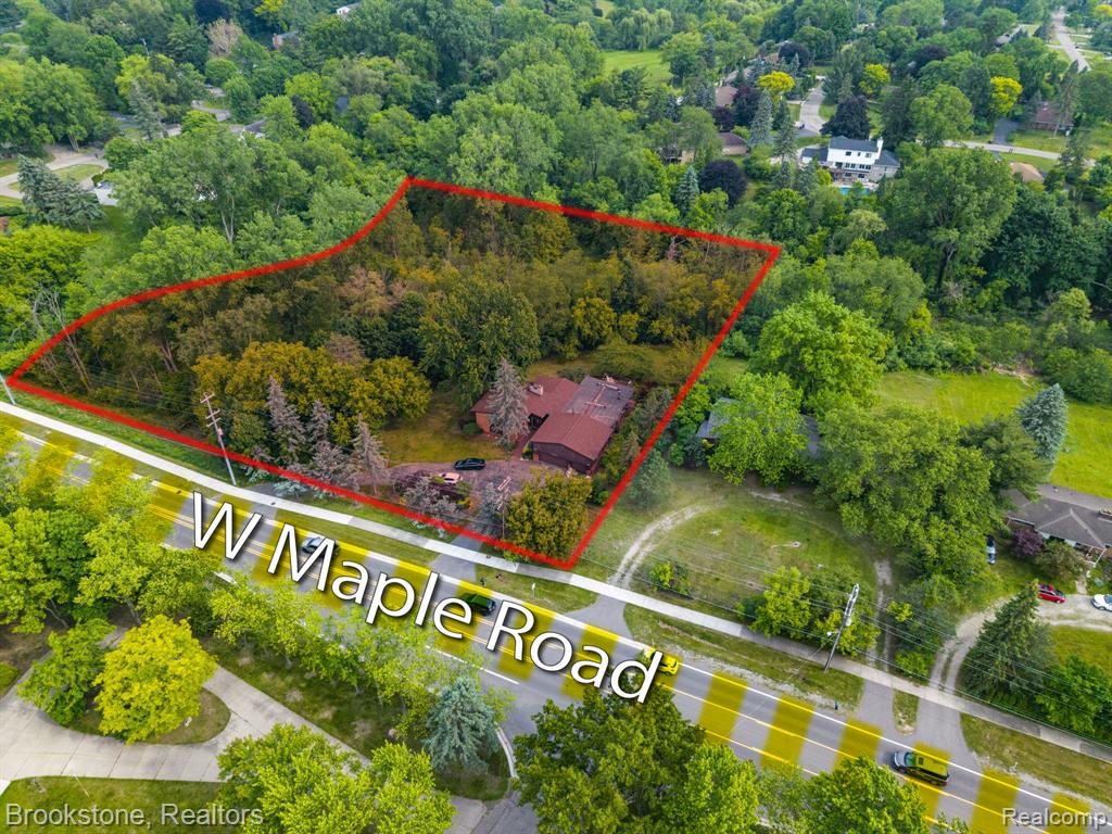 4665 W Maple Road, Bloomfield Hills, MI 48301 — front exterior