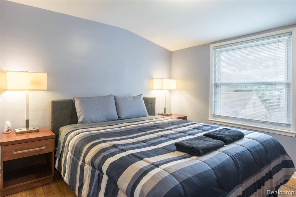 911 W 4th St, Royal Oak, MI 48067 — Photo 14