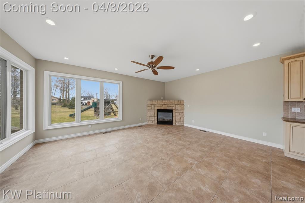 48877 Point Lakeview Drive, Chesterfield, MI 48047 — Photo 22