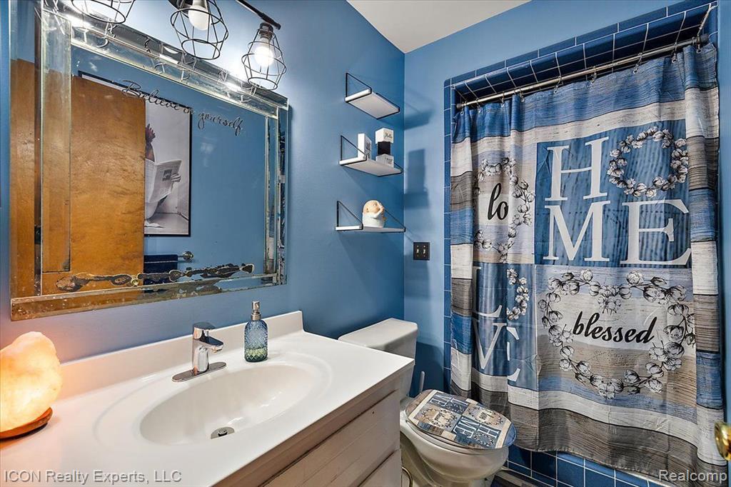 2595 PALMS Road, Columbus, MI — Photo 19