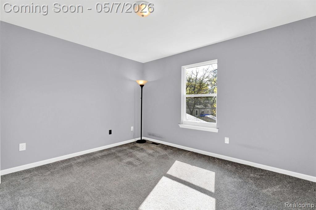 23785 Davey Avenue, Hazel Park, MI 48030 — Photo 25