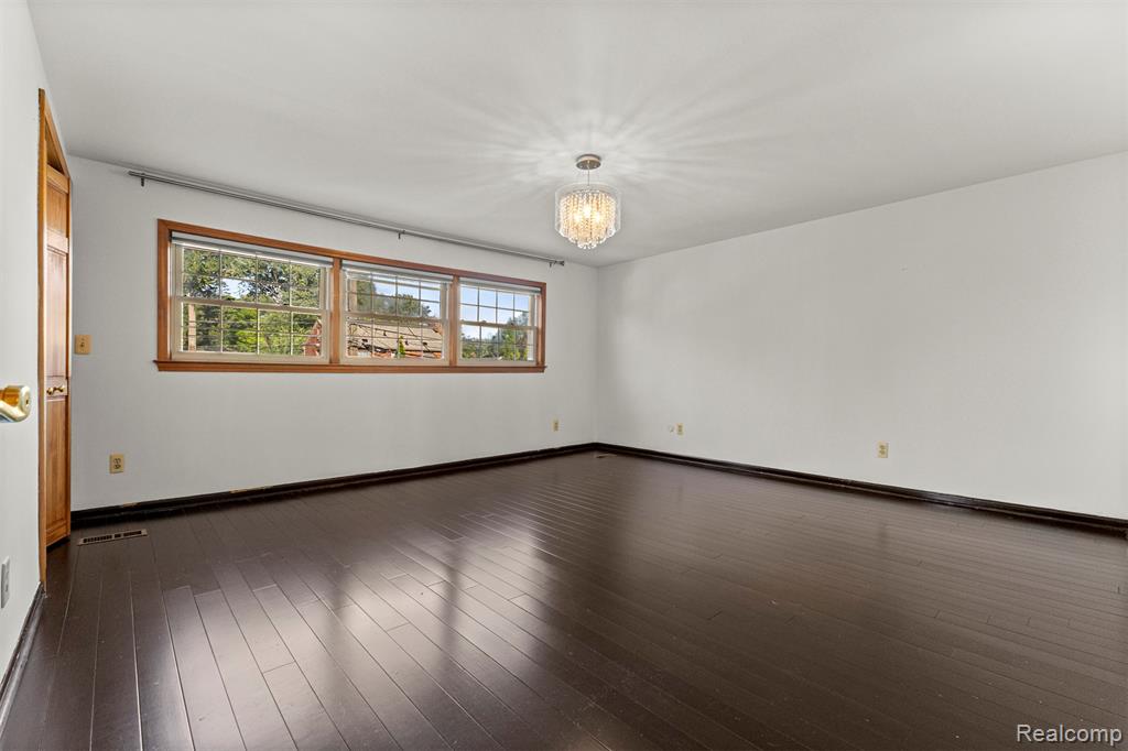 411 S Lafayette Street, Dearborn, MI 48124 — Photo 30