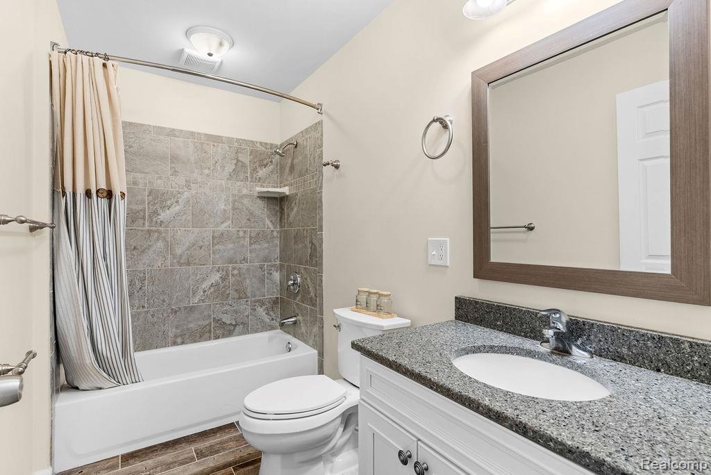 7287 Ray Road, Swartz Creek, MI 48473 — Photo 22