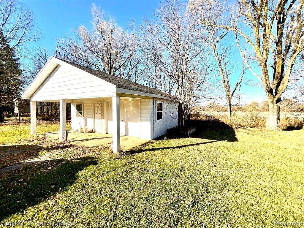 9801 E MONROE Road, Durand, MI 48429 — Photo 3