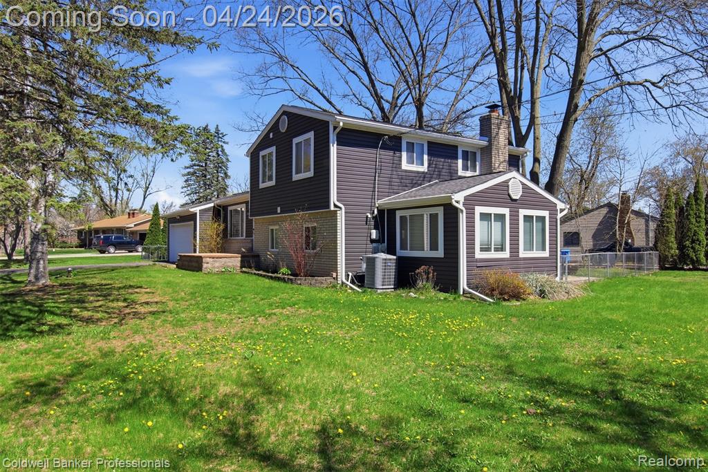 470 Crystalia Street, Commerce Twp, MI 48382 — Photo 36