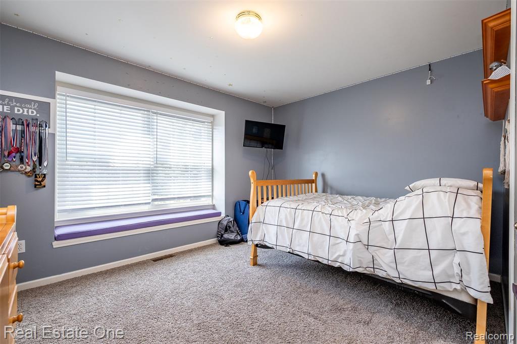 5716 Lancaster Lane, Commerce Twp, MI 48382 — Photo 47