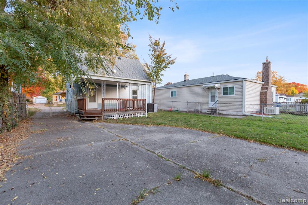 4168 Kingston Street, Dearborn Heights, MI 48125 — Photo 22
