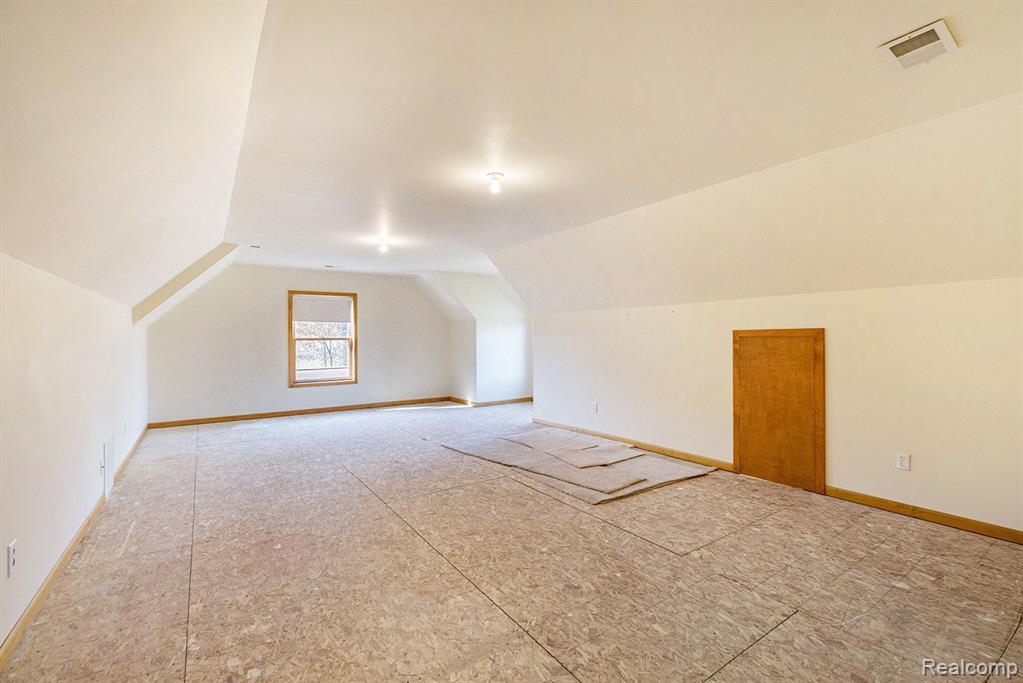 509 Miller Lake Rd, Columbiaville, MI 48421 — Photo 22