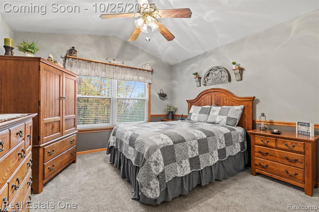 5580 Elmhurst Drive, Trenton, MI 48183 — Photo 17