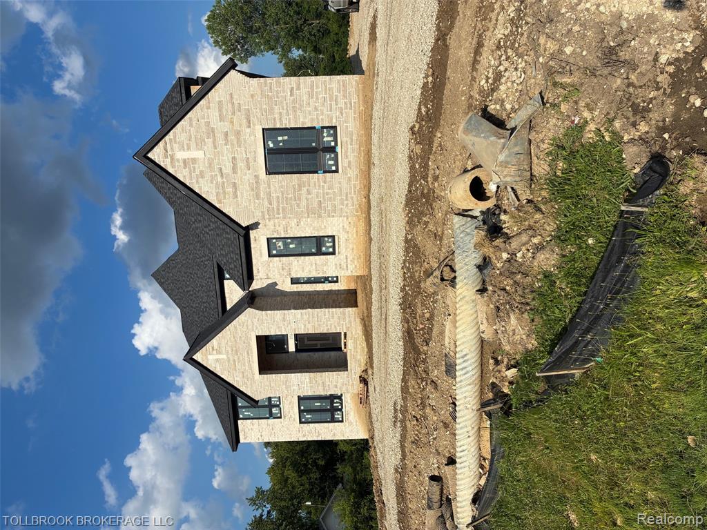 3356 Alpine, Troy, MI 48084