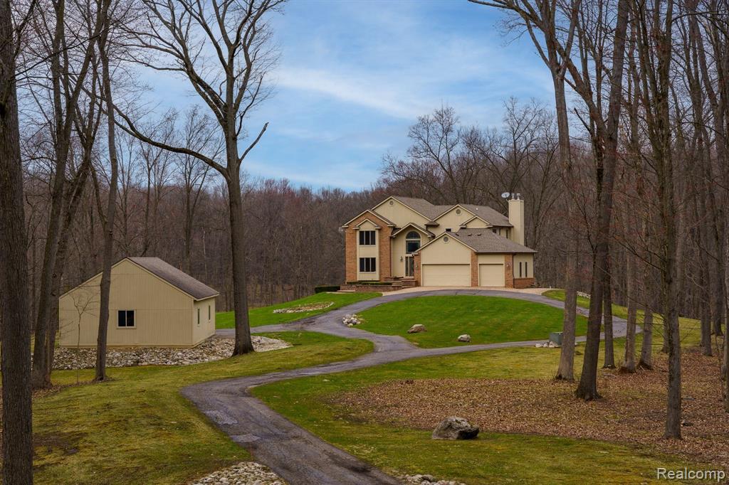 545 JUDI ANN Lane, Holly, MI 48442 — Photo 33