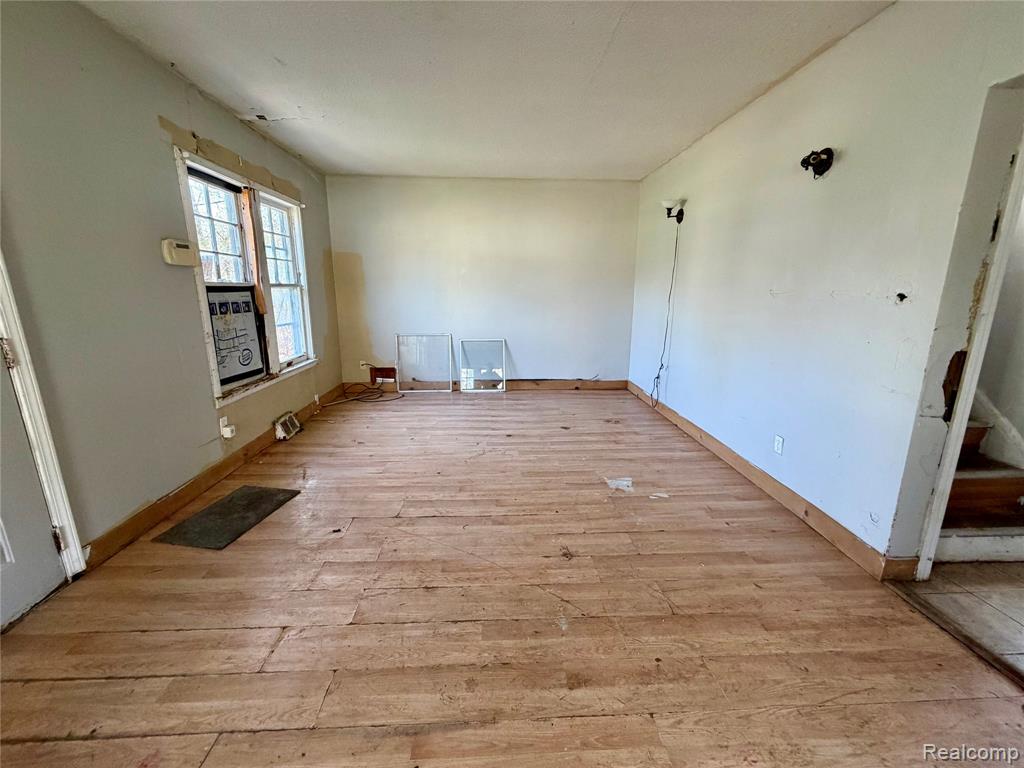 3233 W Home Avenue, Flint, MI 48504 — Photo 8