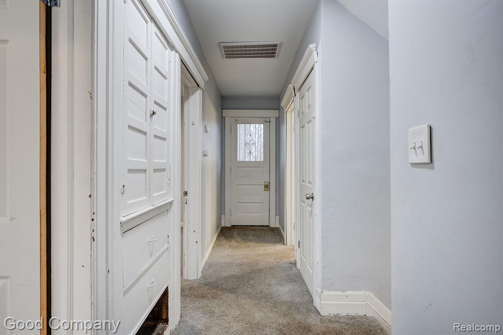 849 CHALMERS Street, Detroit, MI 48215 — Photo 21