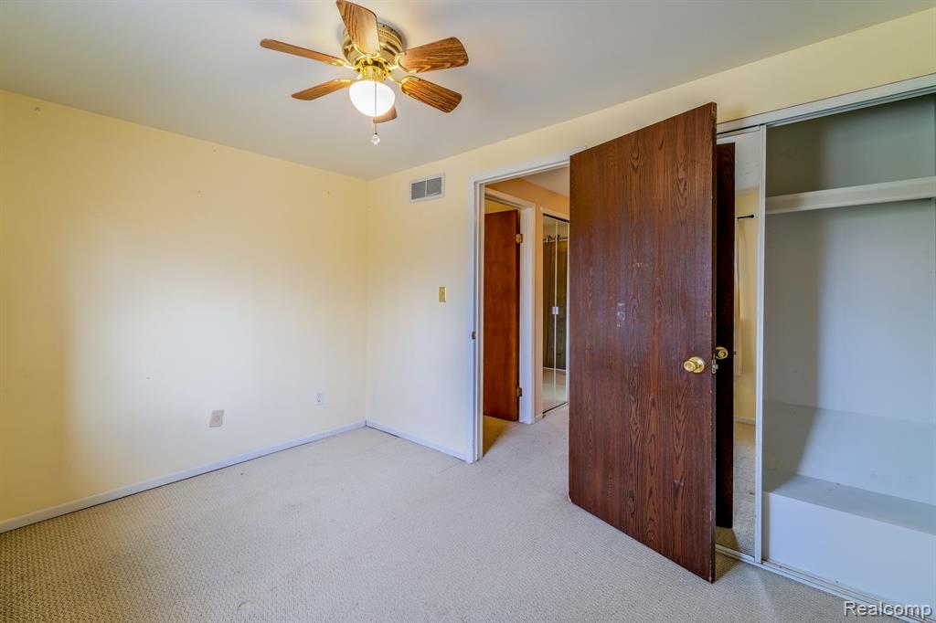 5809 HUNTINGTON Drive, Ypsilanti, MI 48197 — Photo 30