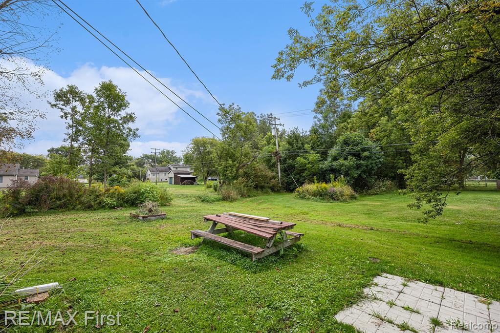 4807 Griswold, Kimball, MI — Photo 18