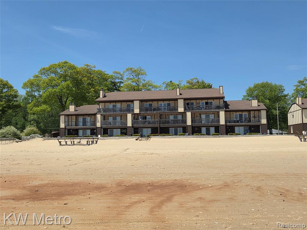 6520 N Us 23, 26, Oscoda, MI 48750 — Photo 2