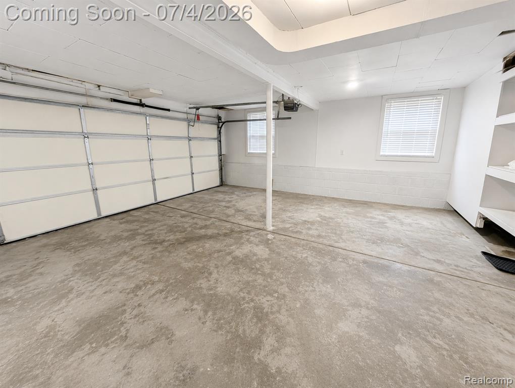 20552 Huntington Avenue, Harper Woods, MI 48225 — Photo 21