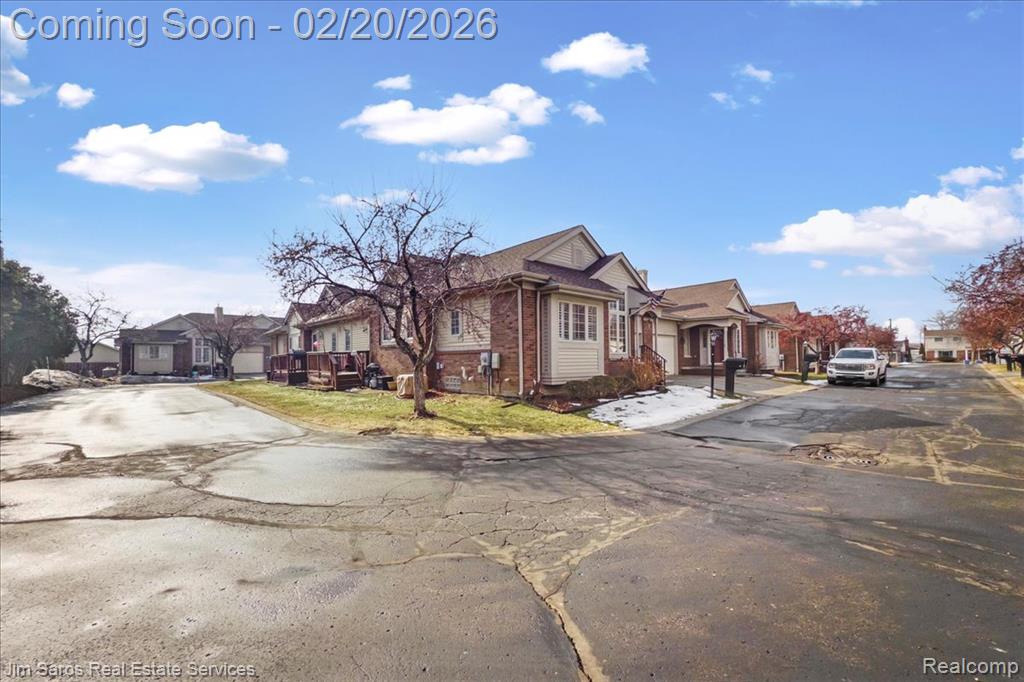 7 Canfield Circle, Dearborn Heights, MI 48127 — Photo 2