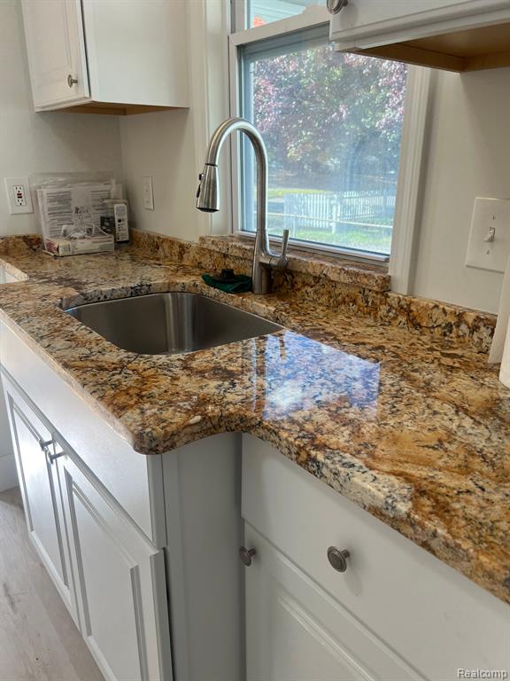 541 BUCKINGHAM Avenue, Flint, MI 48507 — Photo 11