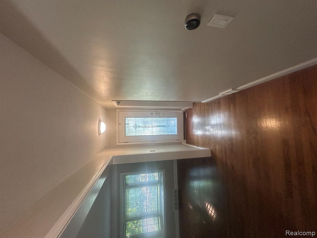760 S EVERGREEN Street, Plymouth, MI 48170 — Photo 10
