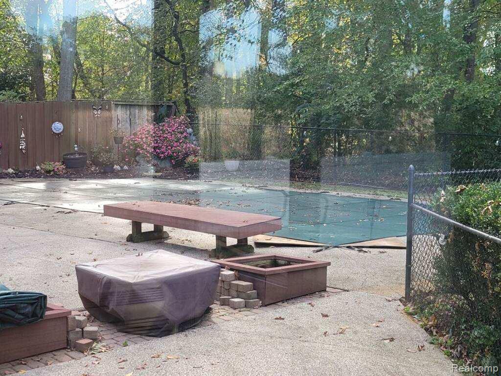9770 Daleview Drive, South Lyon, MI 48178 — Photo 37