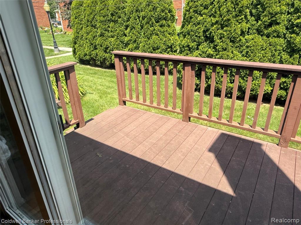 8689 Sterling street, Center Line, MI 48015 — Photo 16