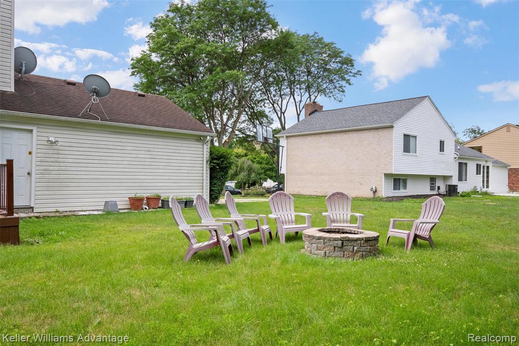 5016 Patrick Road, West Bloomfield, MI — Photo 59