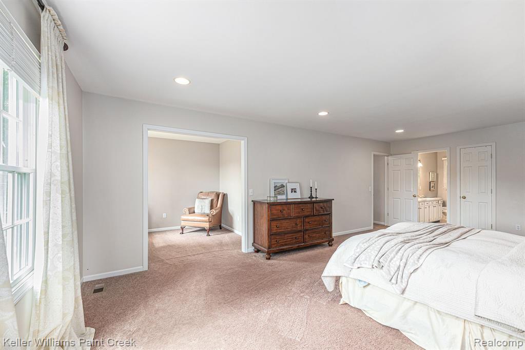 6448 DEER RIDGE Drive, Clarkston, MI 48348 — Photo 25