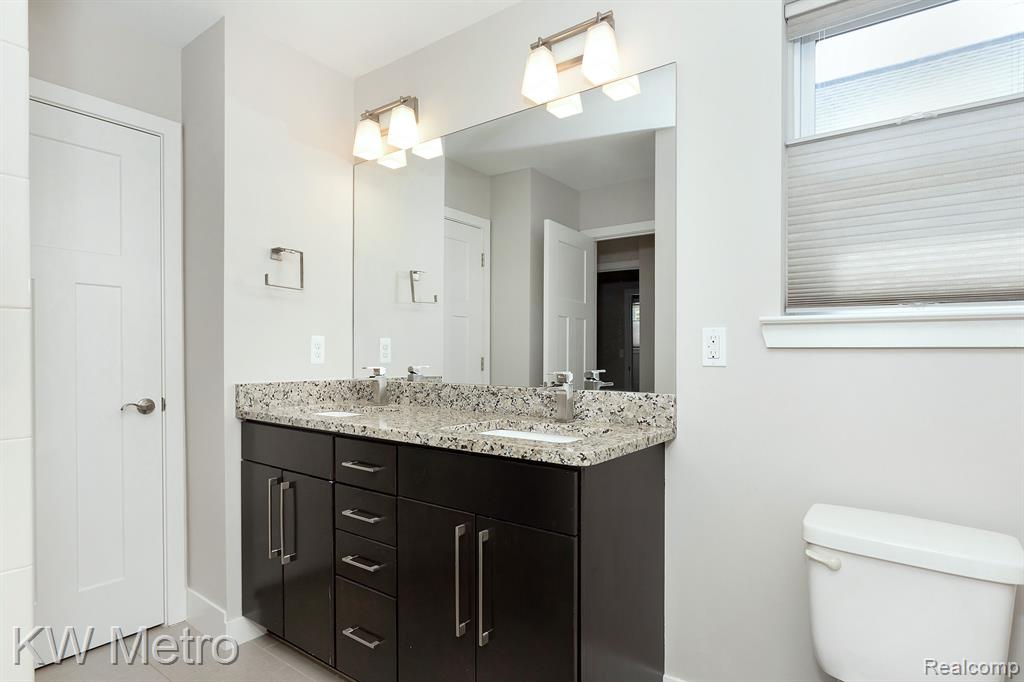 602 CHERRY Avenue, Royal Oak, MI 48073 — Photo 38