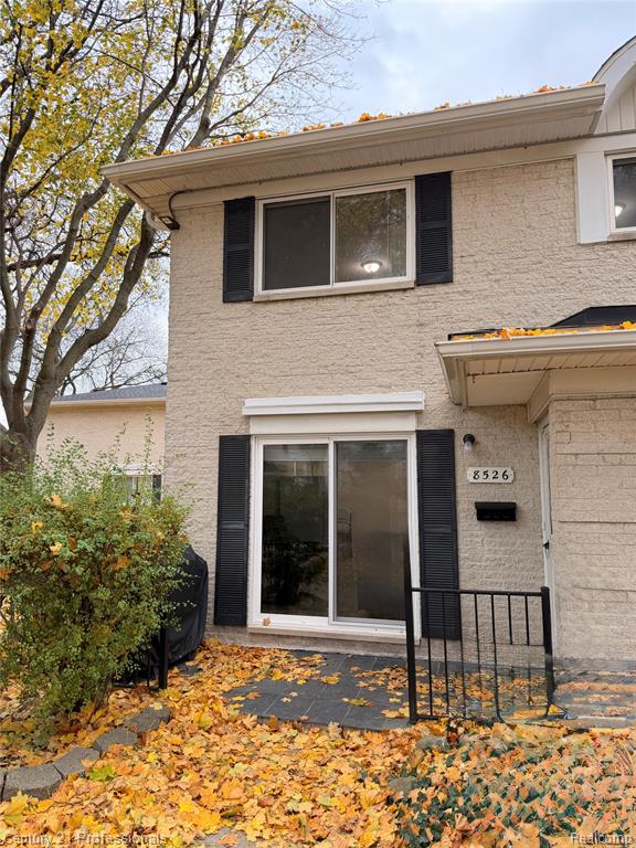 8526 Hampshire Drive, Sterling Heights, MI 48313 — front exterior