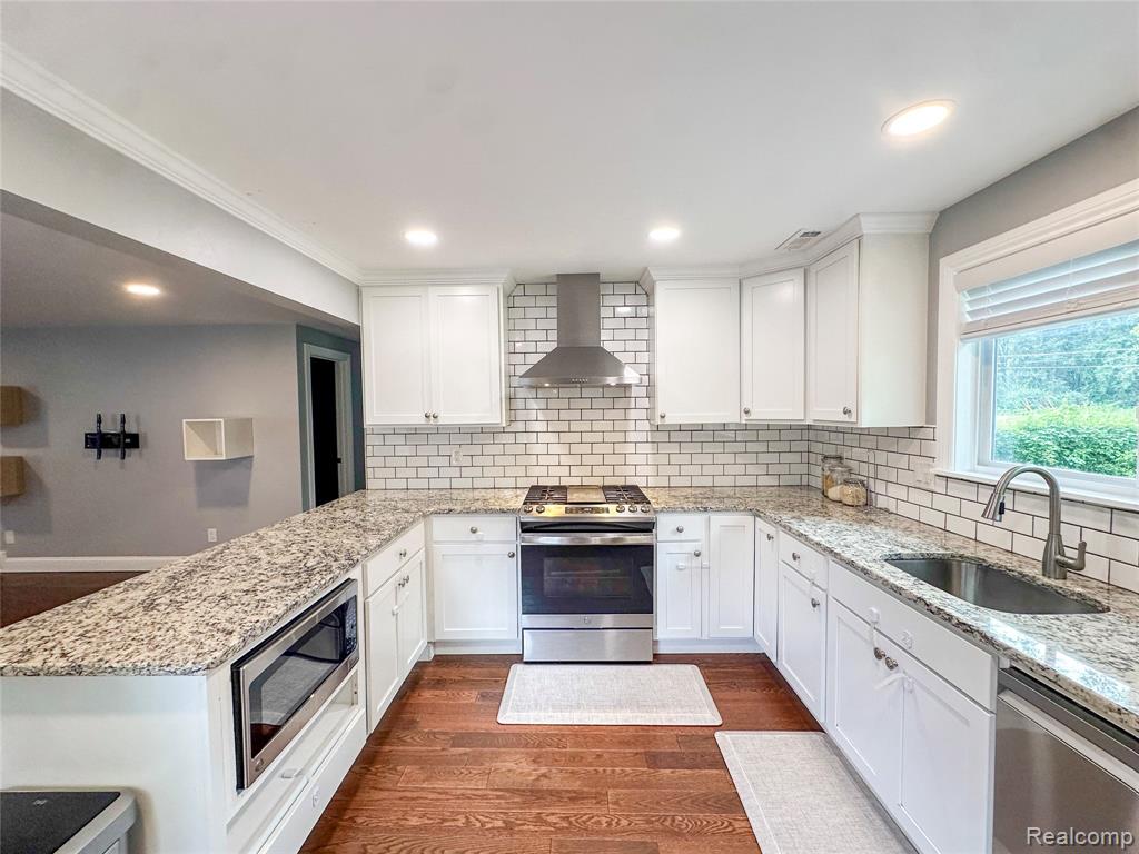 48447 9 Mile Road, Novi, MI 48167 — Photo 8